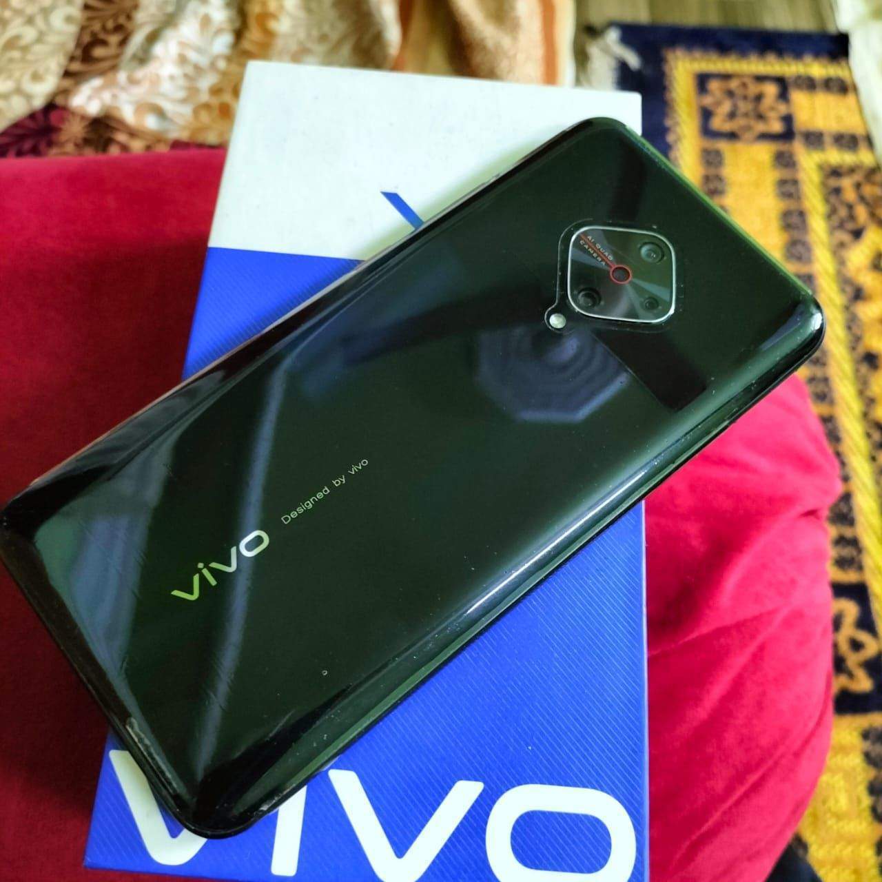 Vivo Y51 by Ahsan Hussain