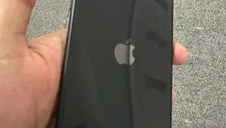 Iphone 11 128GB Factory Unlocked by Husnain Awan