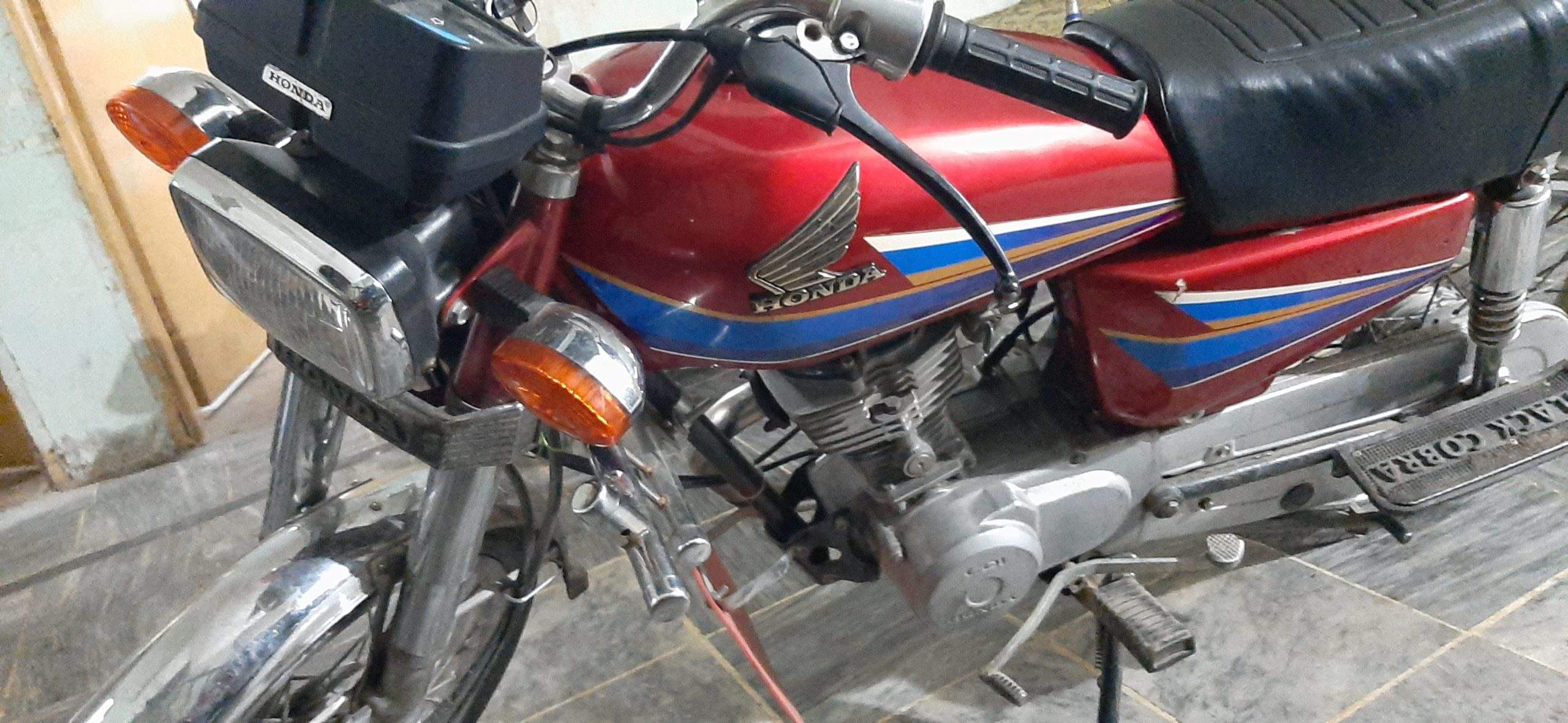 Honda CG125 by Masood Ahmed