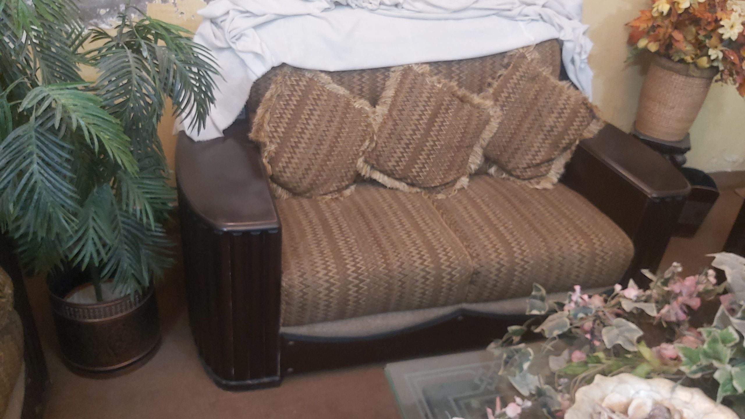 Urgent Sale for Furniture by Farhan Ilyas