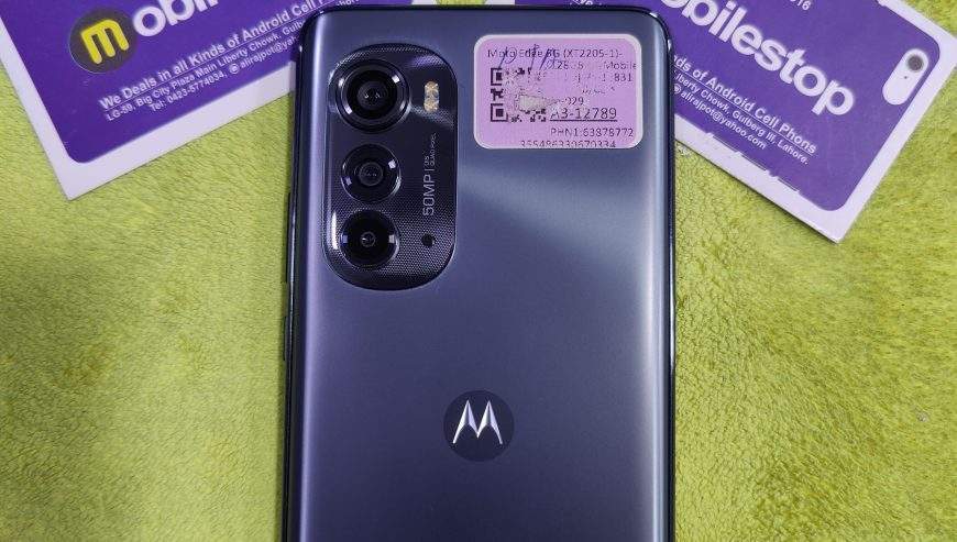 Motorola Edge 2021 model 6/128 , Edge 2022 model 8/128 , PTA approved, by Ali Raza