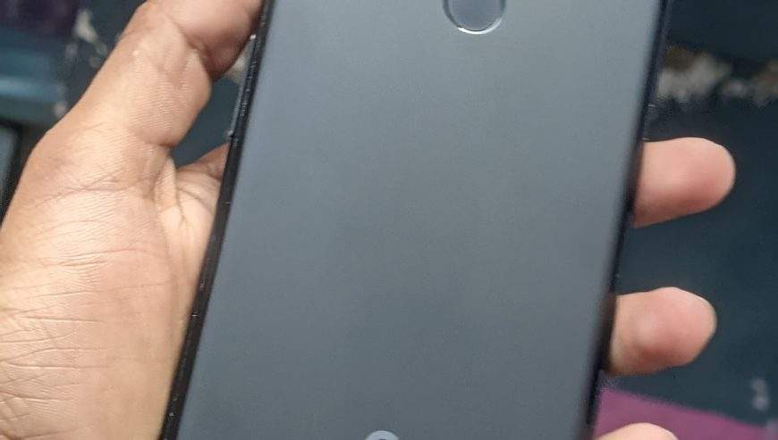 Pixel 3xl/4gb 64gb/exchange possible by Bari Solangi