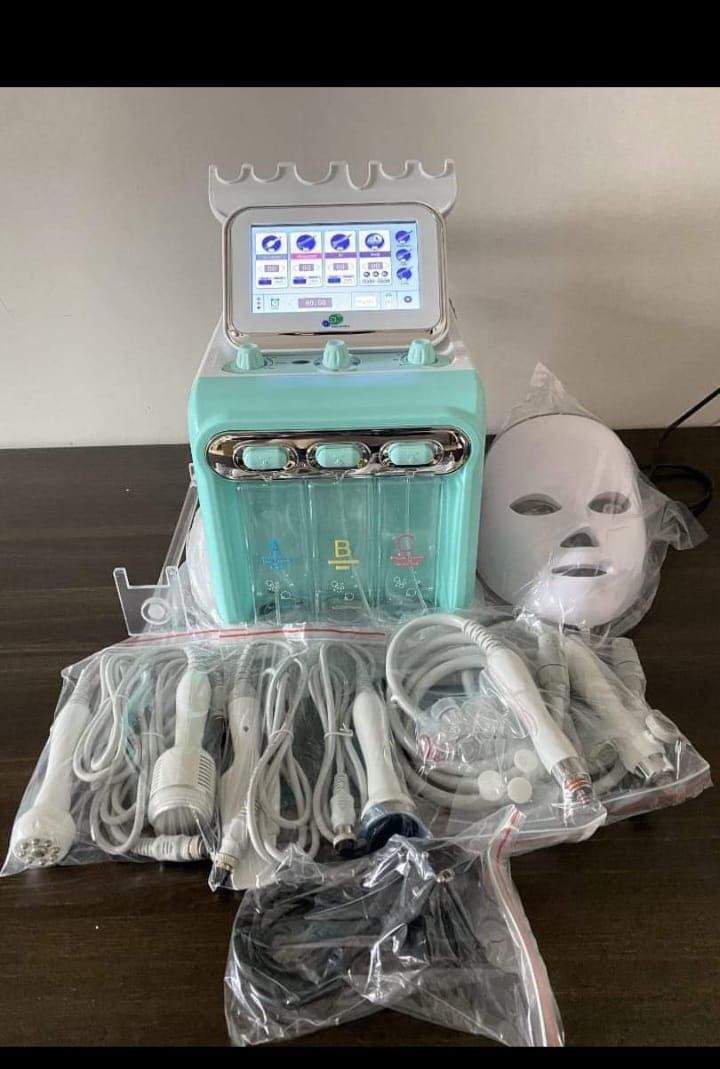 Hydera facial Machine for sale by Seemi Kamran