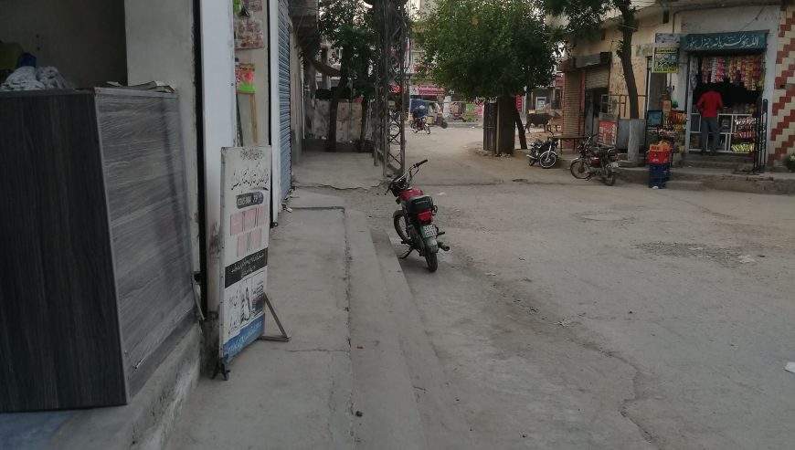 For rent in a Shop in shershah colony raiwind road by Muhammad mujtaba Mughal