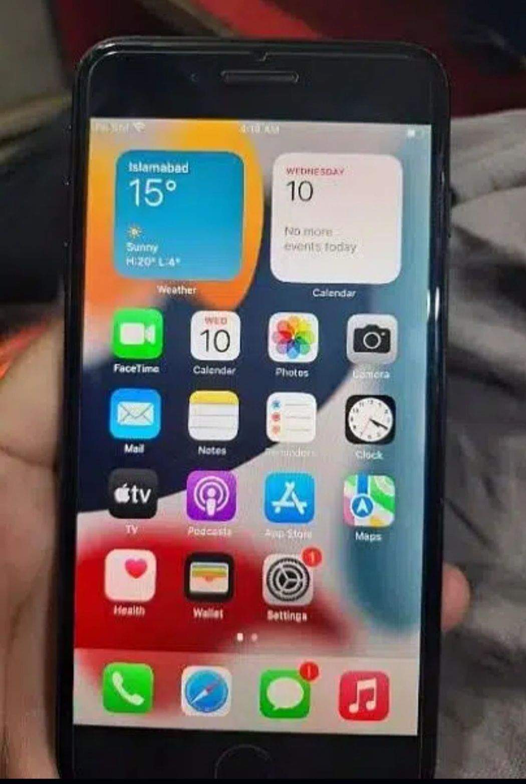 IPhone 7 plus 128gb Pta approved with box by Ali Jaan