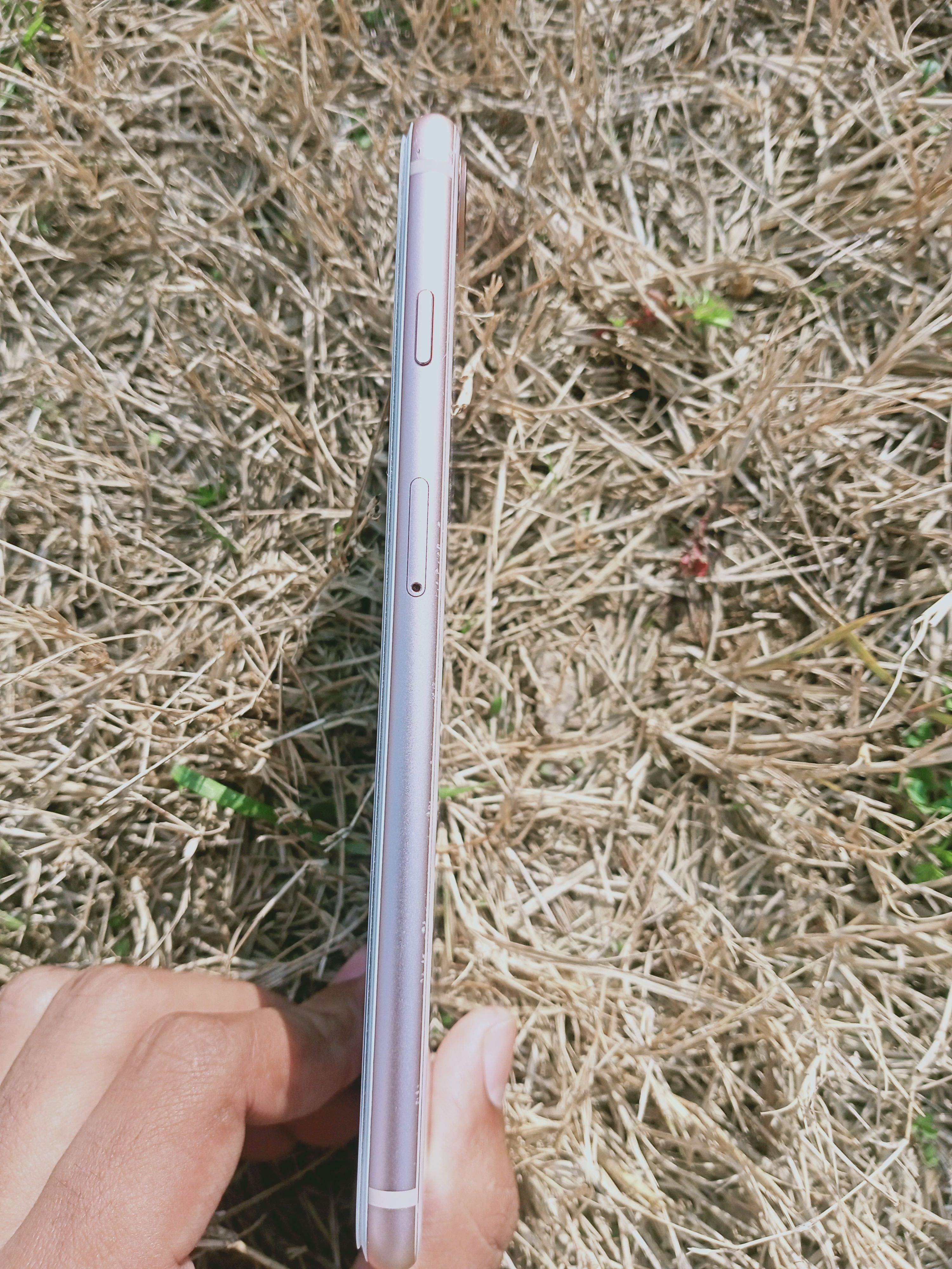 Iphone 8+ in 10/9.5 condition (64 GB)( JV) Everything geniune (price 3 by Huzifa Kha