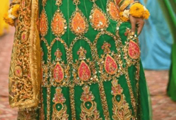 Mayon bridal lehnga by Amber Shehzor