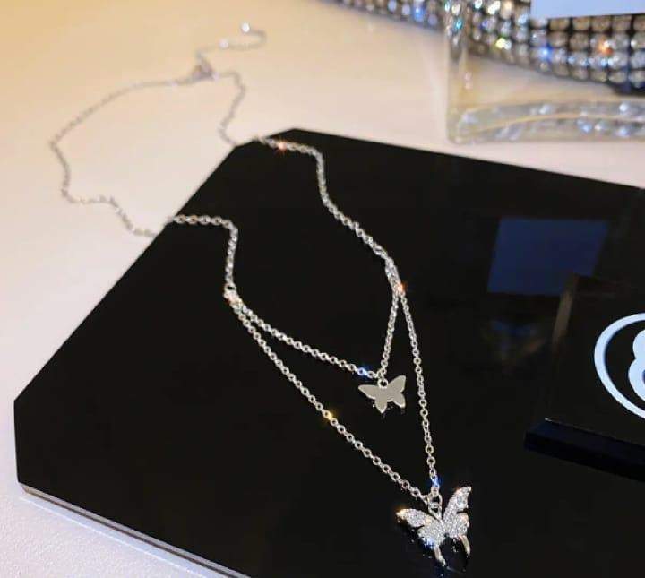 Necklace by Shopify bussiness