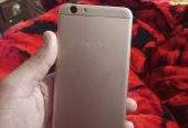 Oppo F1s With charger by Fawad hassan
