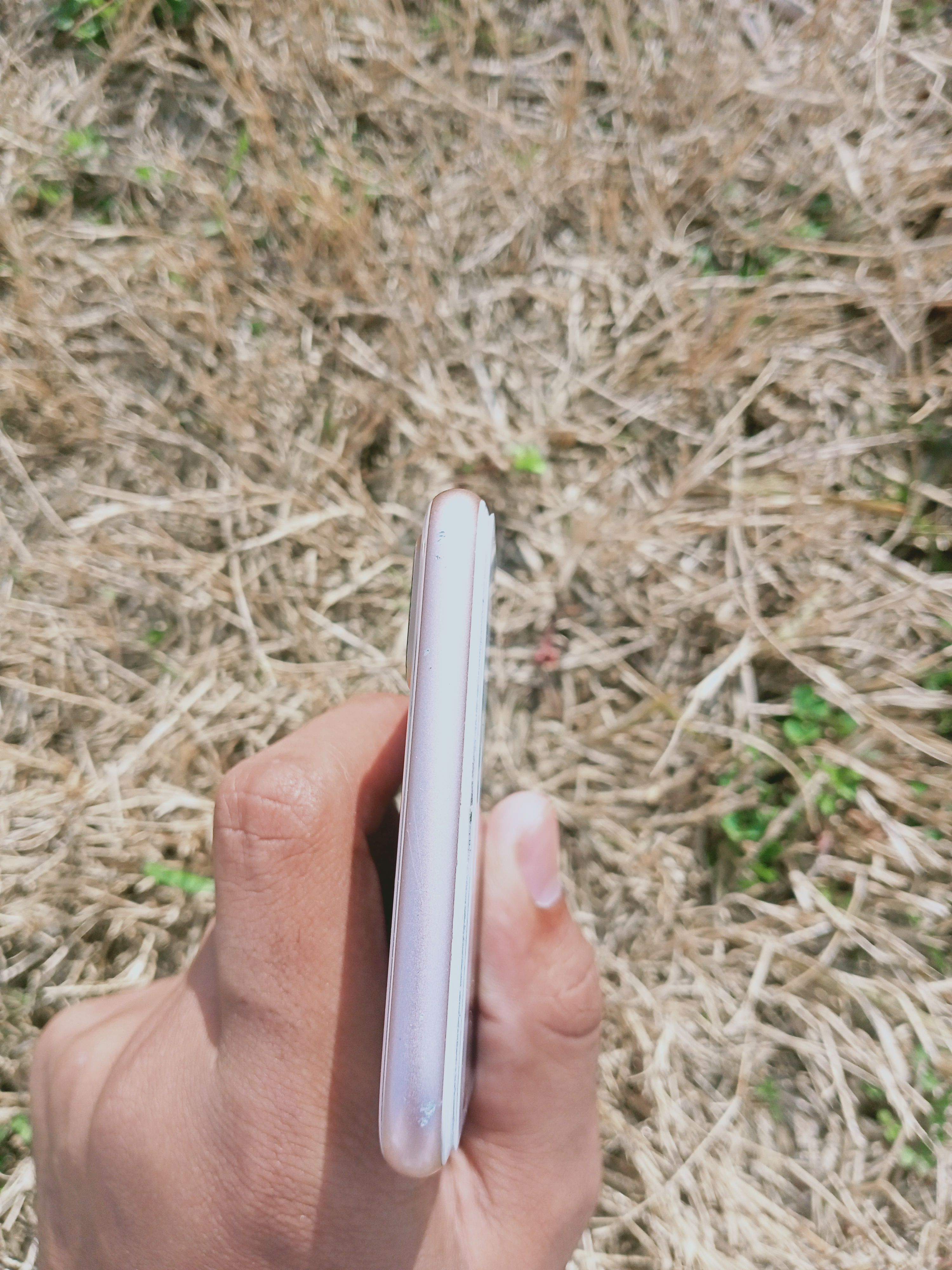 Iphone 8+ in 10/9.5 condition (64 GB)( JV) Everything geniune (price 3 by Huzifa Kha