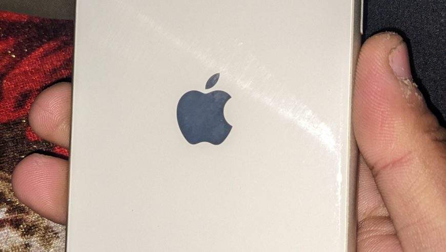 I phone 11.i cloud lga huva ha .apple id bhol gya ha for sale Baki sab by Mehtab khan