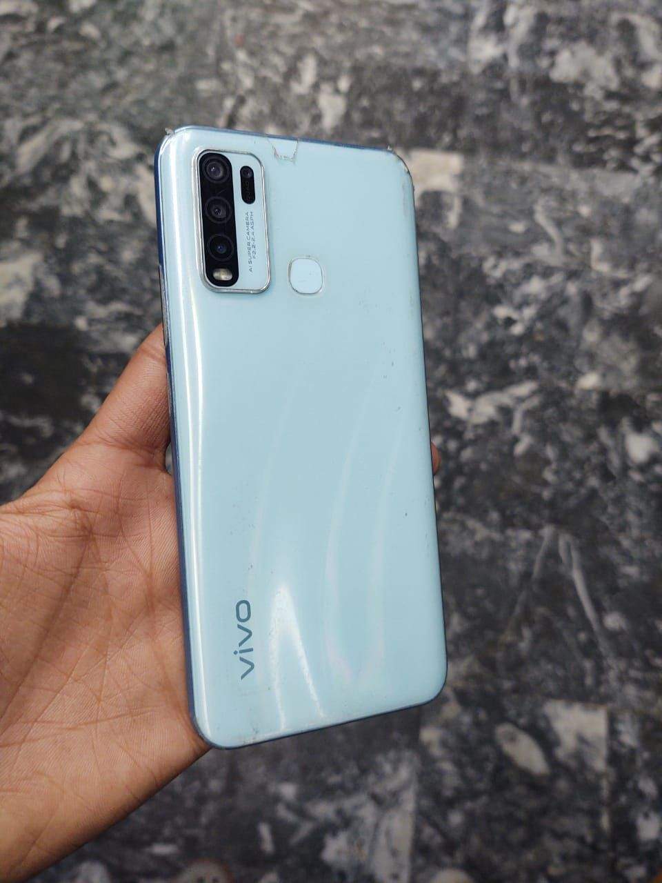 Vivo Y30 Gaming Mobile sell or exchange by Adeel Ali