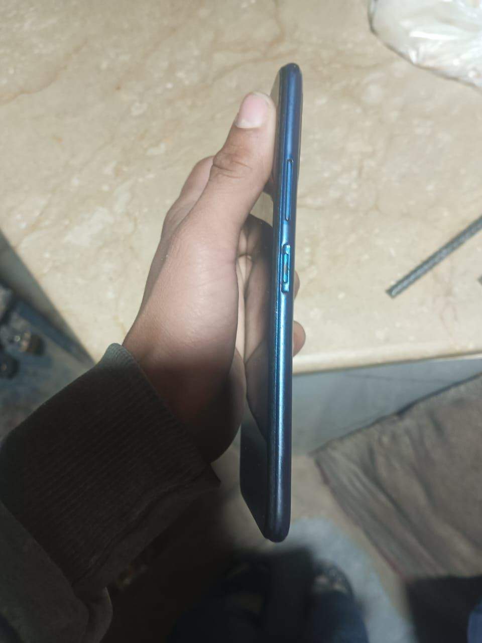 Infinix hot 9 urgent sale no box by Ravaid Malik
