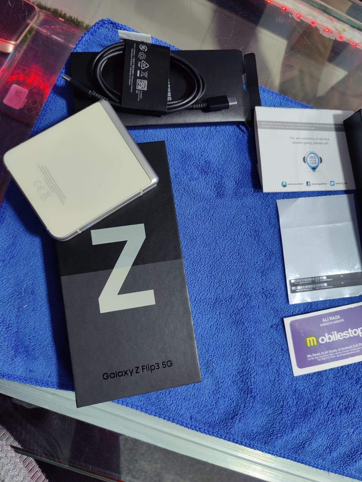 Samsung Z flip 3 official pta good condition front screen dot by Hassaan Rajpoot