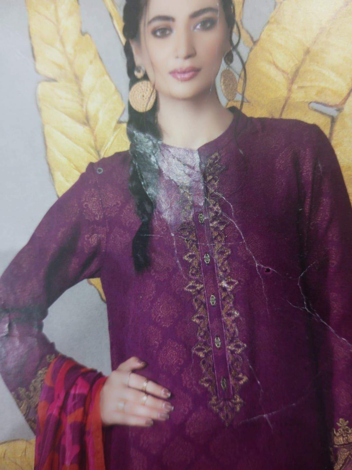 Limelite brand new suit by Iqra Hamad