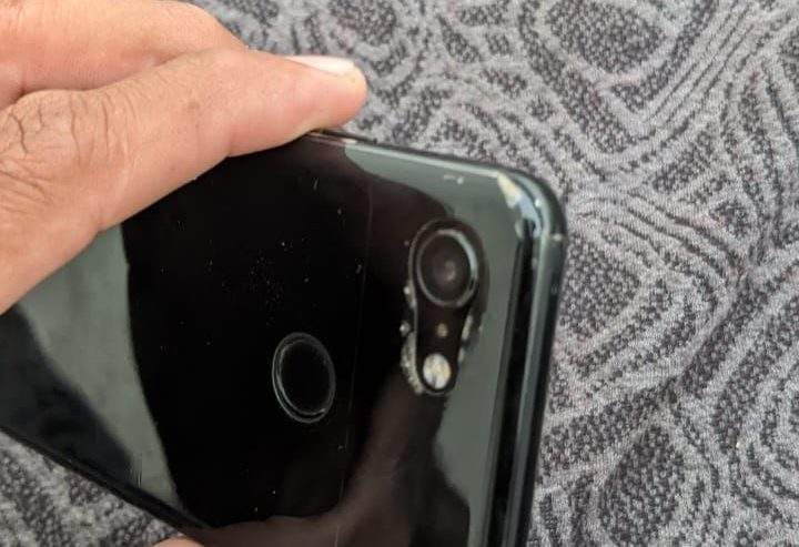 Pixel 3 And 4xl by Farhan Nazir