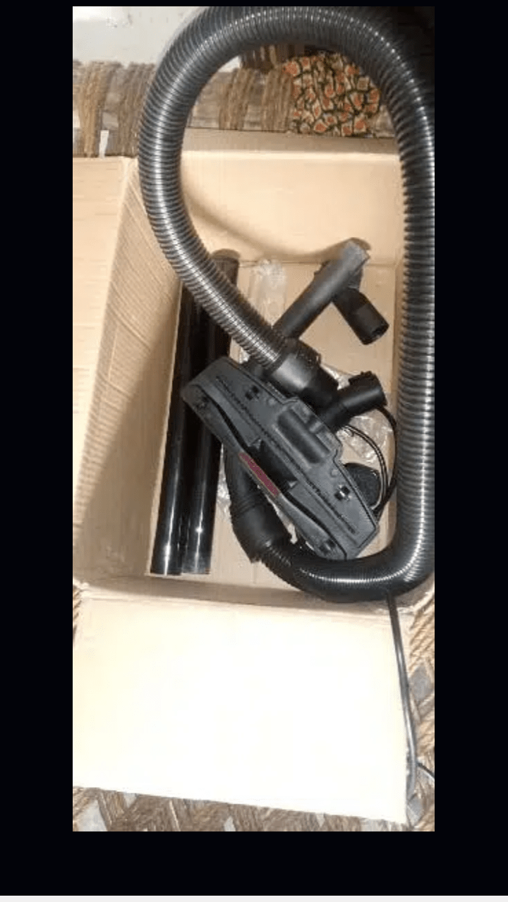 Vacuum cleaner by Musab hussain