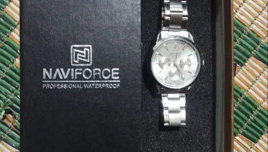 Nary watch 6127 for mens- silver- waterproof by vincenzo craftsmanship