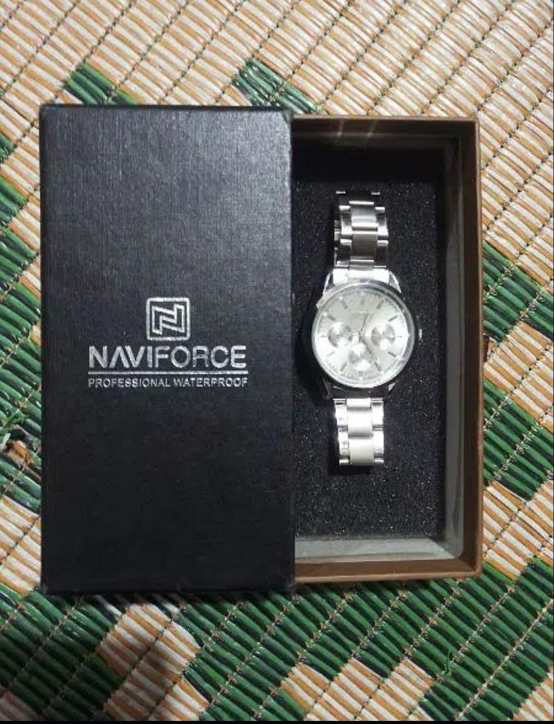 Nary watch 6127 for mens- silver- waterproof by vincenzo craftsmanship