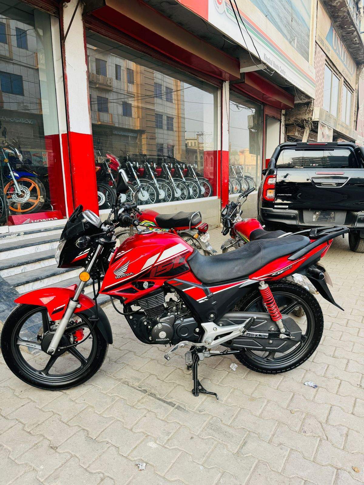 Honda CB150 by Salman Shah