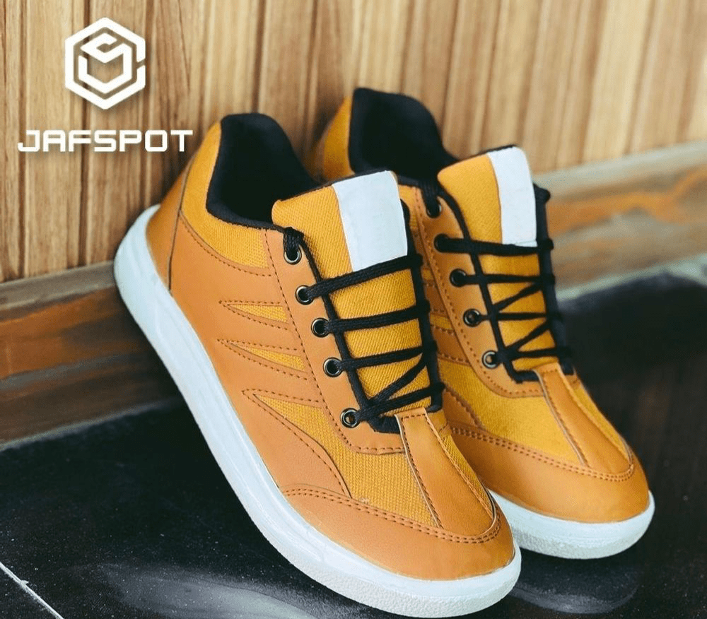 Men’s Outdoor Running Desert Sneakers – Brown by Faizan Ejaz