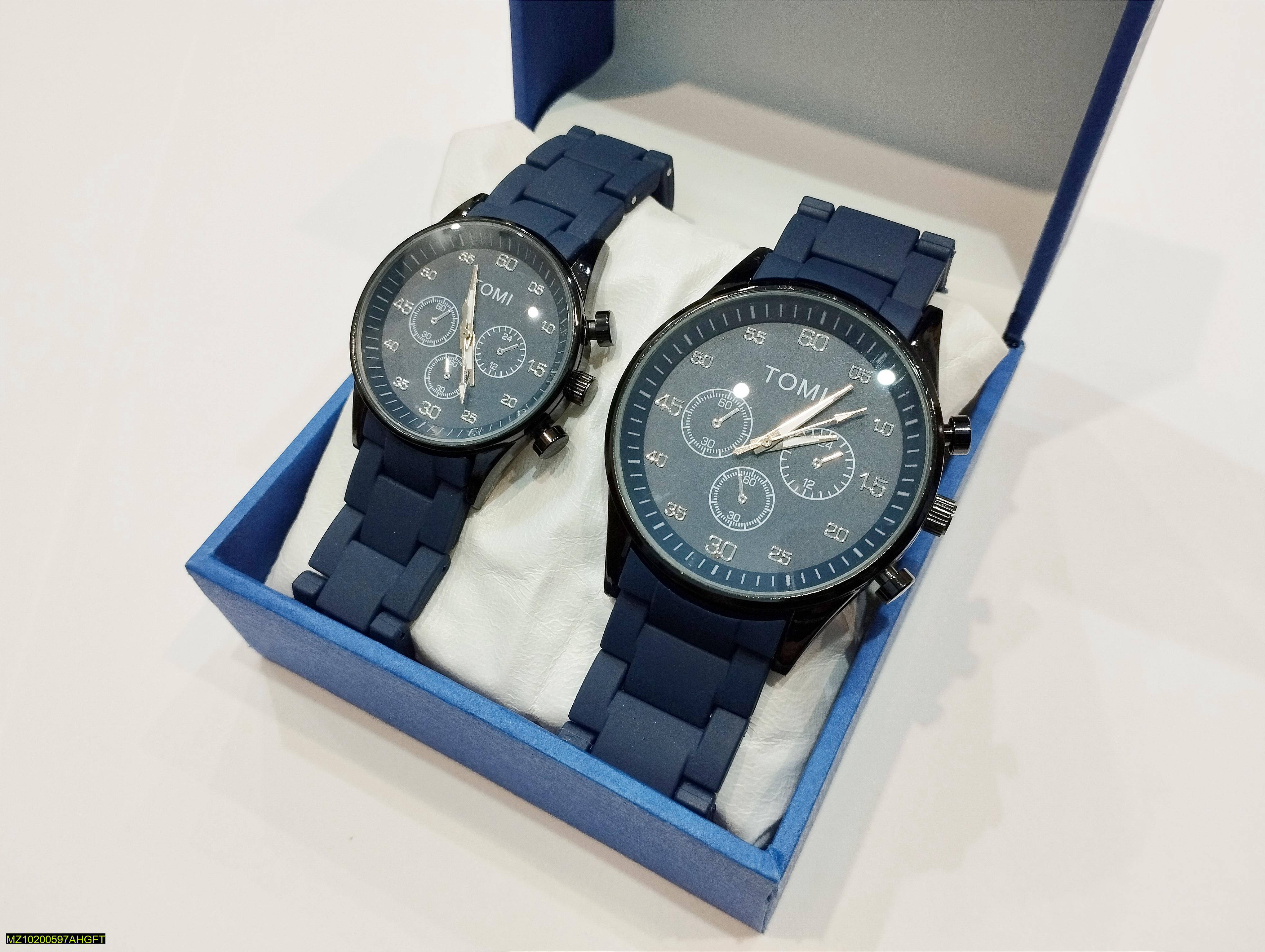 Couple’s casual analogue watch by ASAD Ali