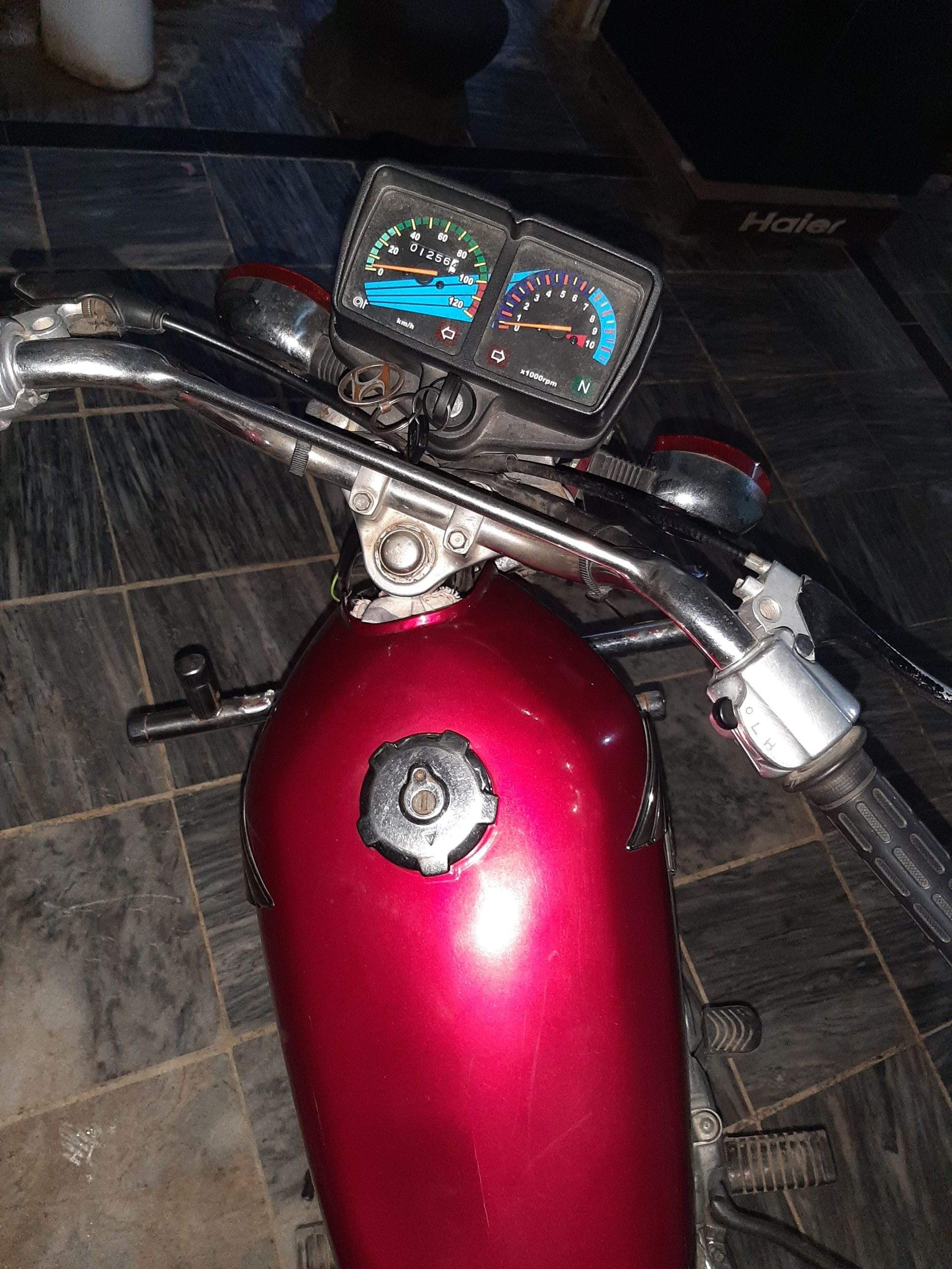 Honda CG125 by Masood Ahmed
