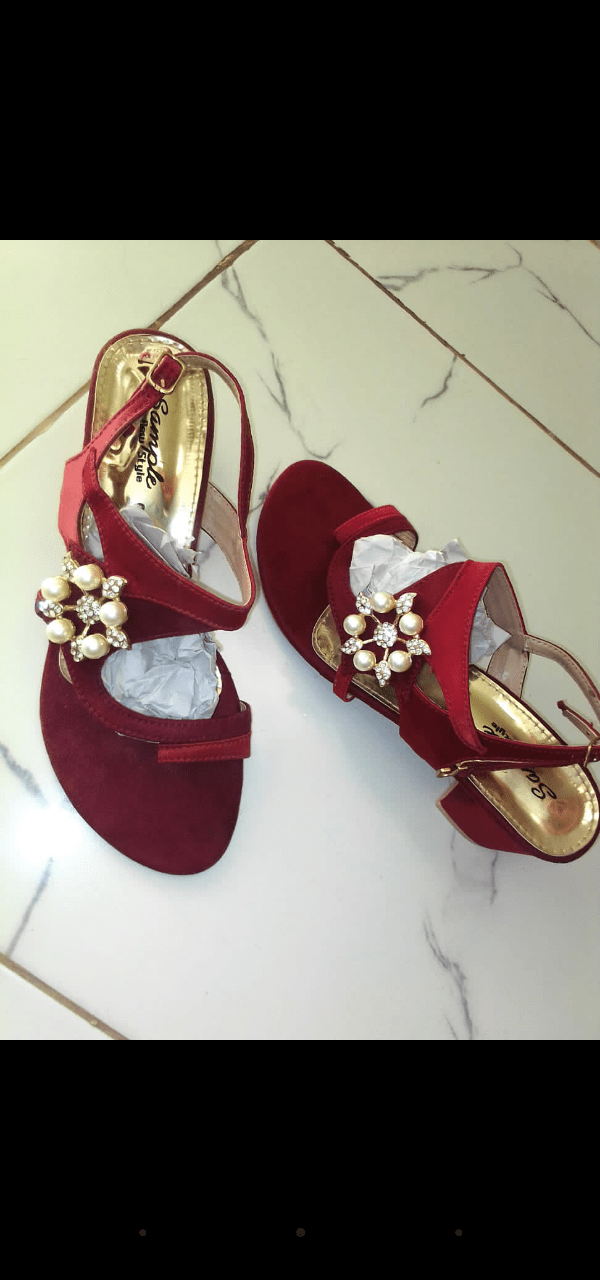 Ladies Sendal by Rida ayan