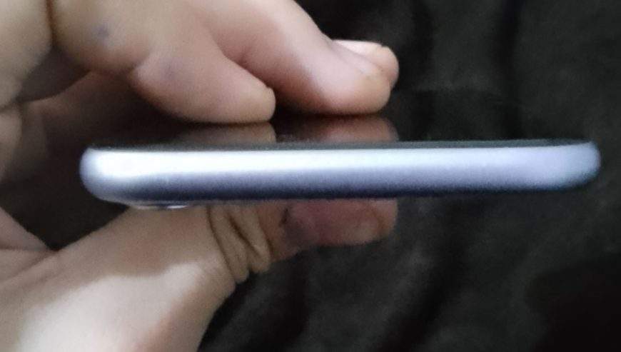 Iphone 11 Jv 64gb by Zeeshan Khan