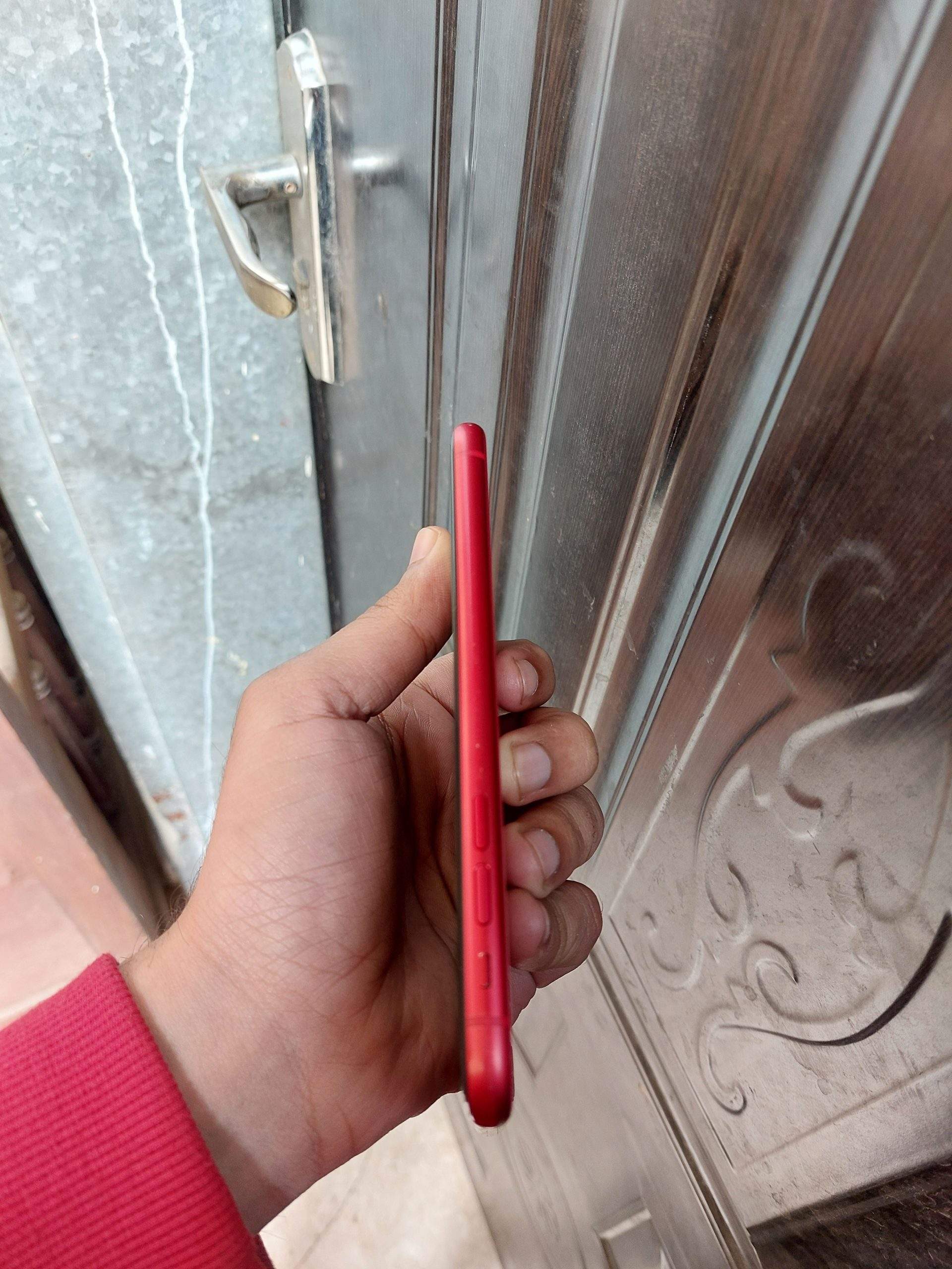 iPhone 11 256gb jv water pack by Âhtishàm Khán