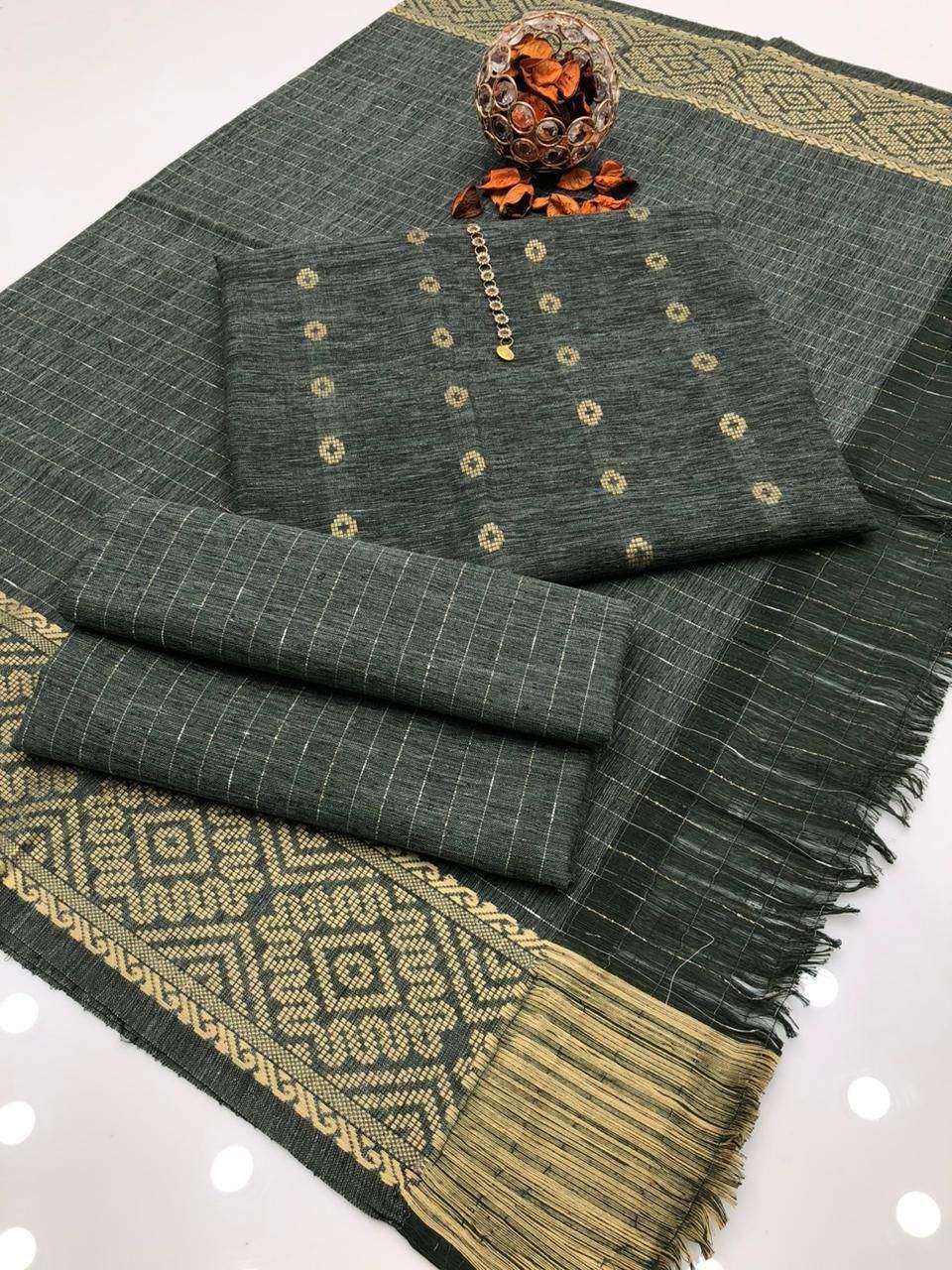 Kadi 3 piece by Hanzala Khan