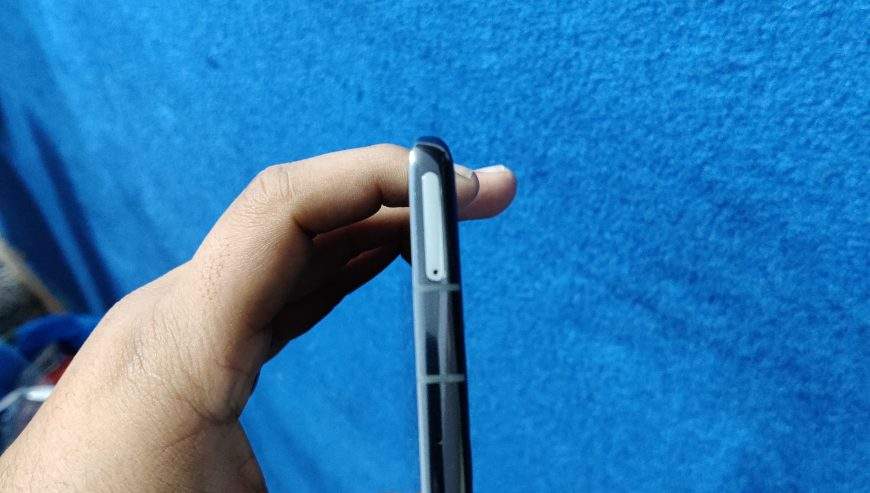 LG VELVET 5G T-MOBILE 6/128 GB 10/9.9,765 5G SANDRAGON 4300 MAH BATTER by Mobilestop. pk