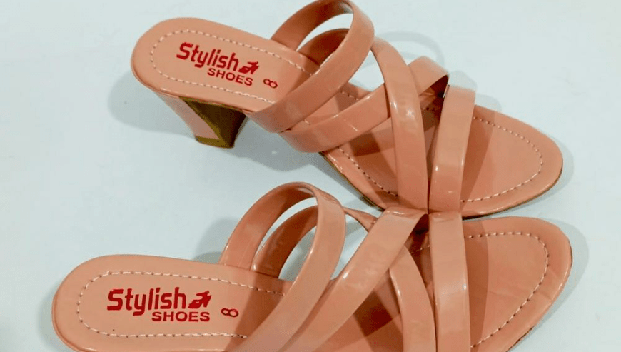 Womans Casual Heel shoes by Zohanali Ali