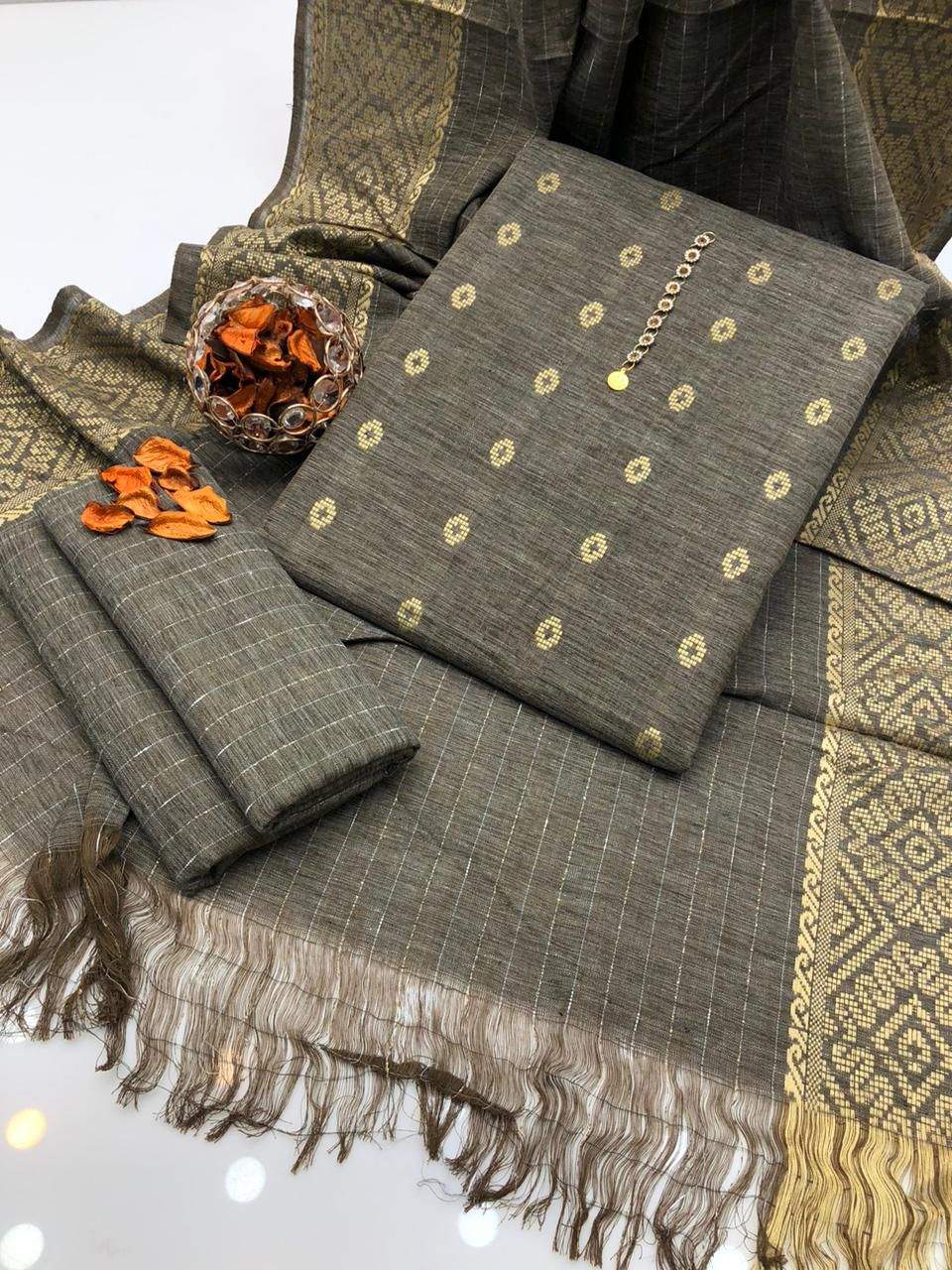 Kadi 3 piece by Hanzala Khan