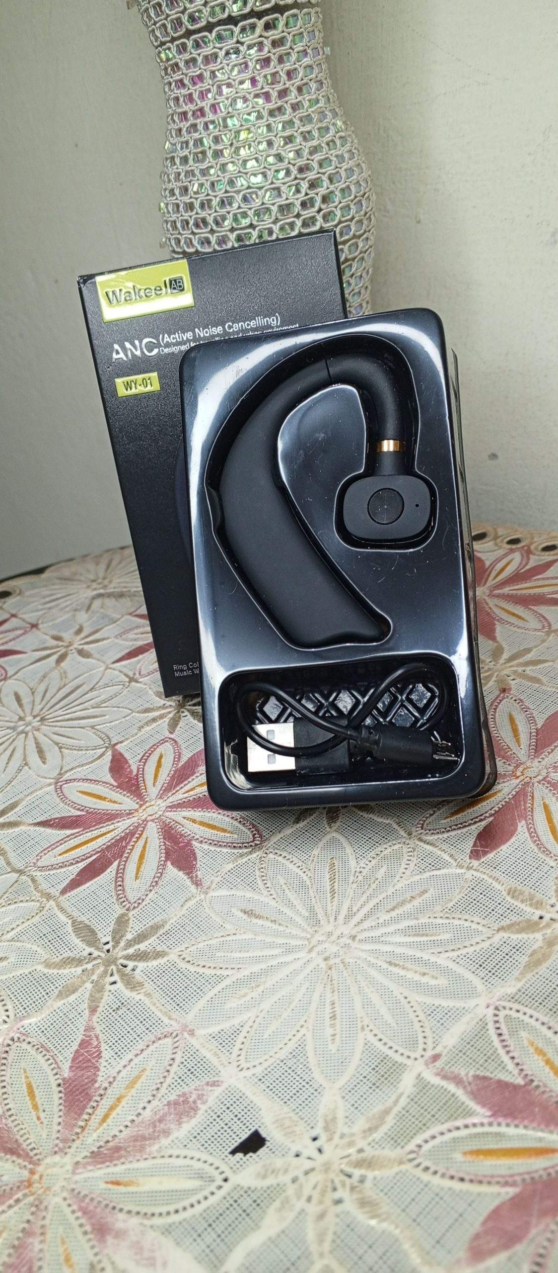 Best Bluetooth headphones delivery only Faisalabad by ali muzammail