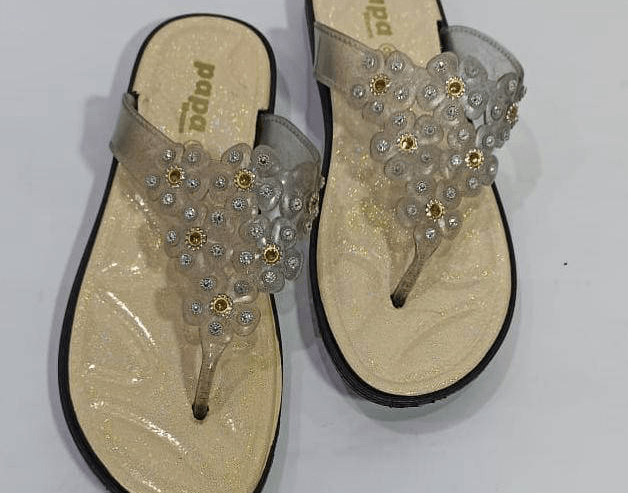 Women’s waterpoof slippers by anas Wazir