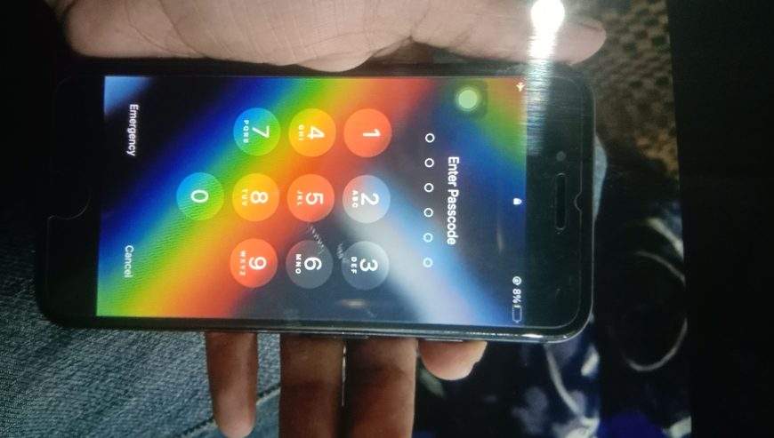 iPhone 8 bypass by Hammad Ahmad