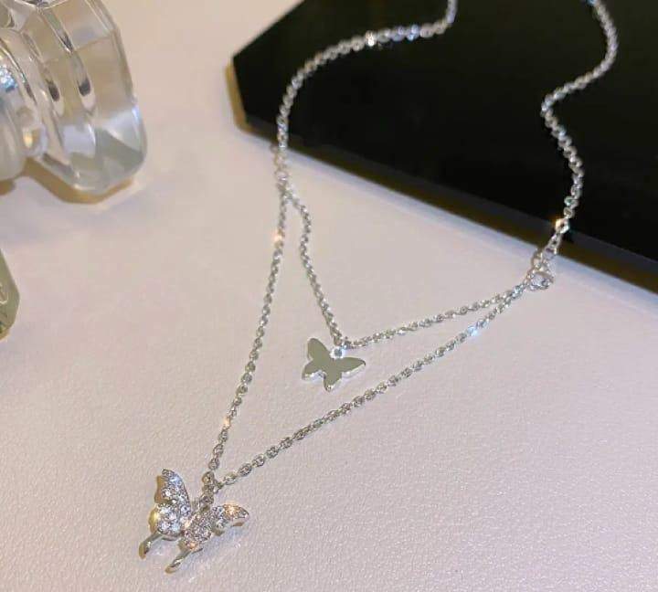 Necklace by Shopify bussiness