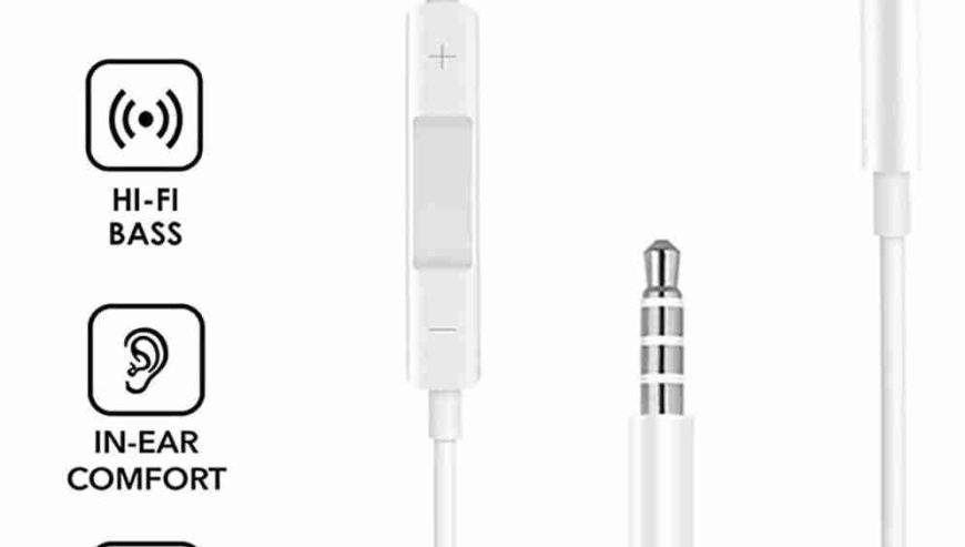 Apple Earphone With 3.5MM Headphone Plug by vincenzo craftsmanship