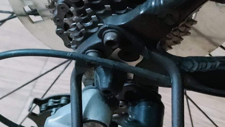 Precision Sports Japanese Hybrid bike by ali Mughalz