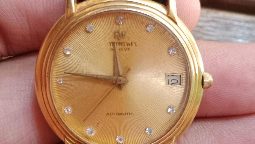 Watch for sale by professional Buisnessman