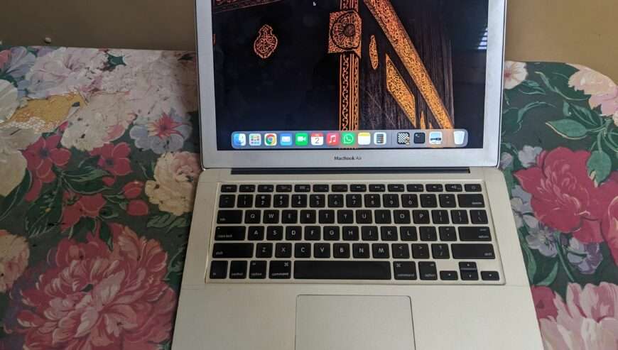 Mac book Air 2014 model with original recharger