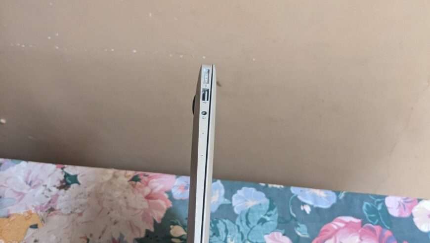 Mac book Air 2014 model with original recharger