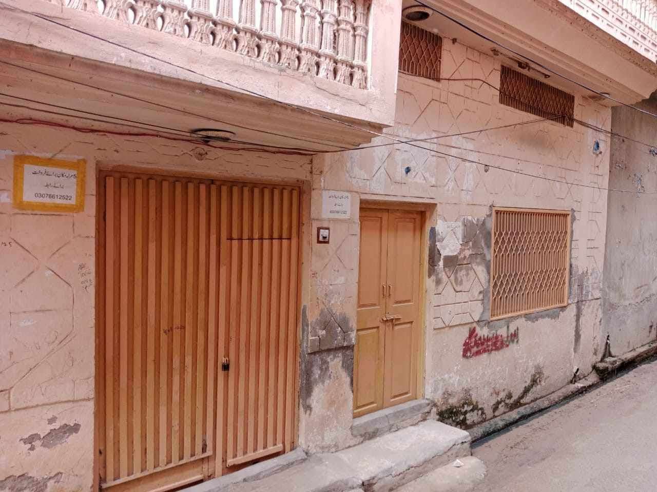 HOUSE ON STAMP 4.5 MARLA ONLY IN 70 LAC