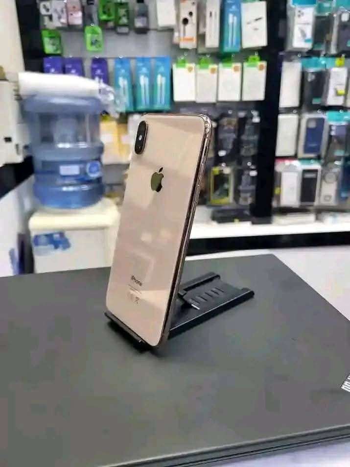 i Phone 8plus, 11,12,13,14,15 pro max on instalment Whatsap 3062623924