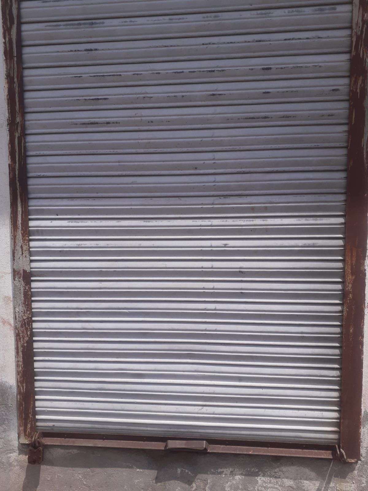 2 corner shops with three shutter for sale