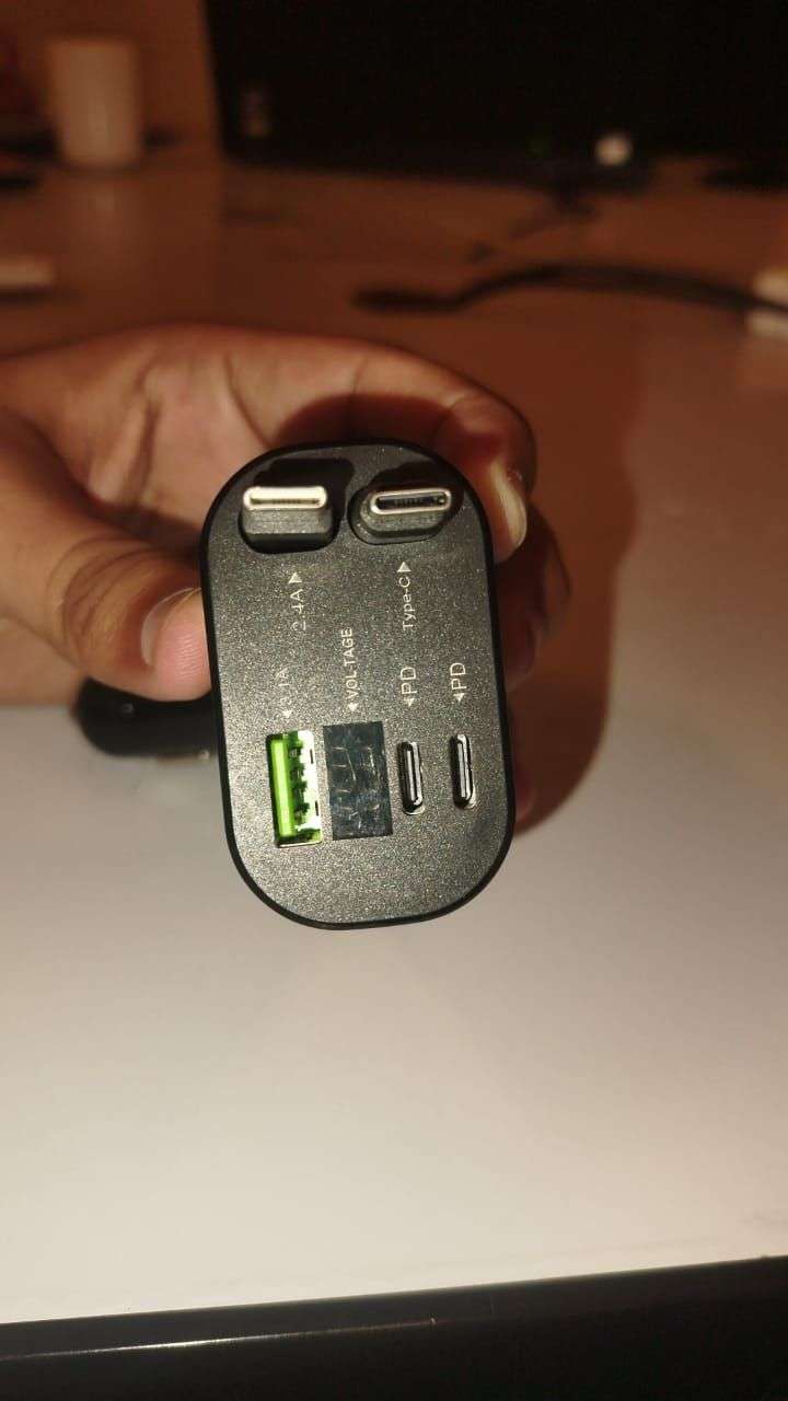 120W Fast Car Charger with Retractable USB Cable