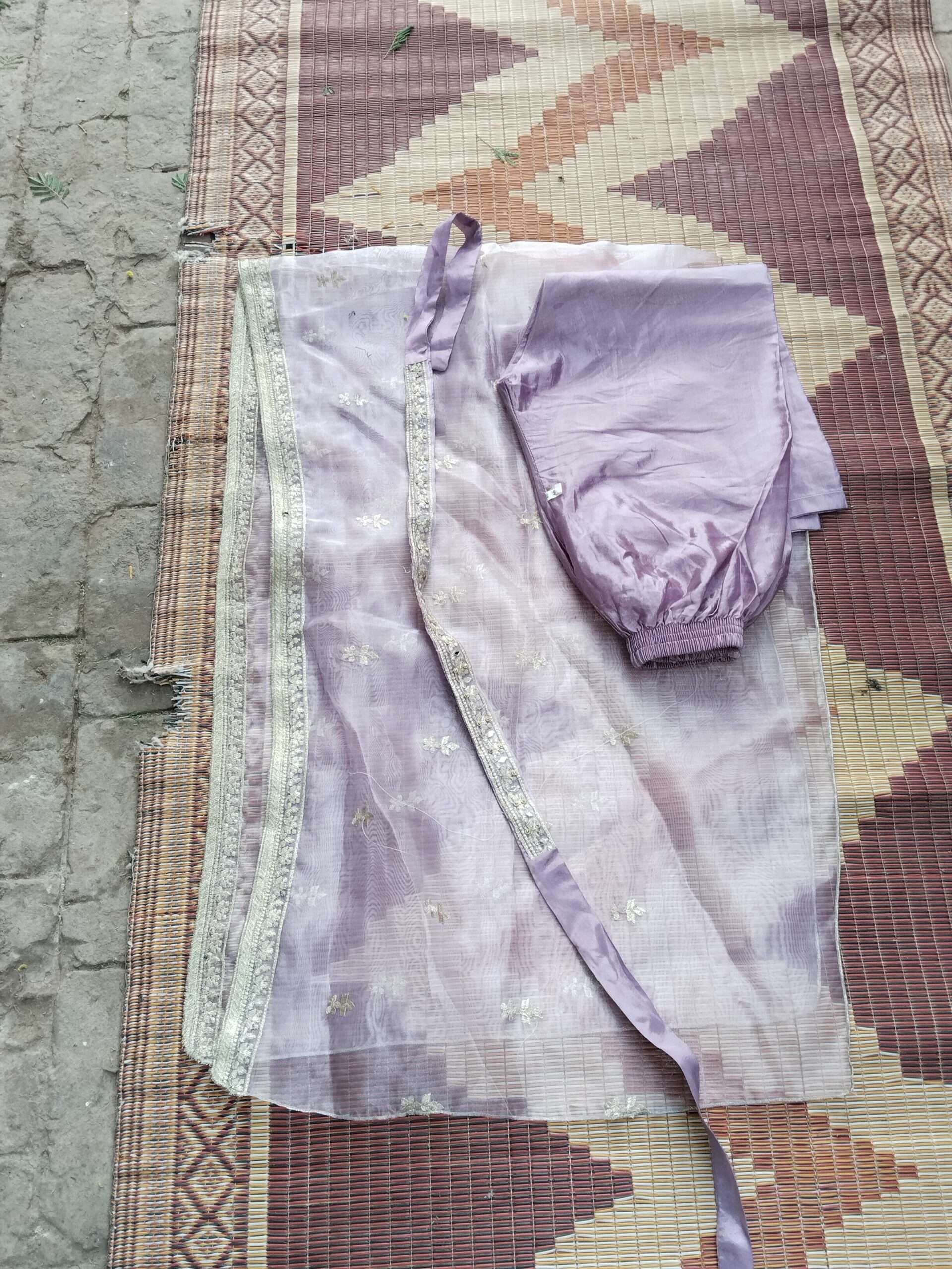 Girl s second hand maksi good condition