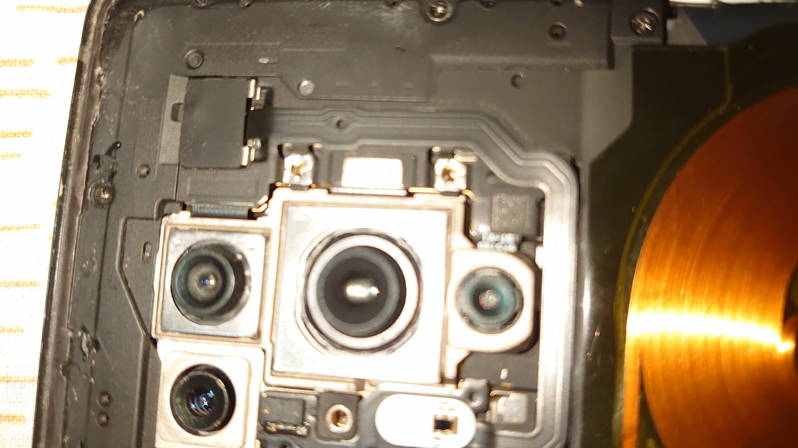 OnePlus8pro 5g official pta approved tax paid only panel aur back 20k ki daly gy mobile ok