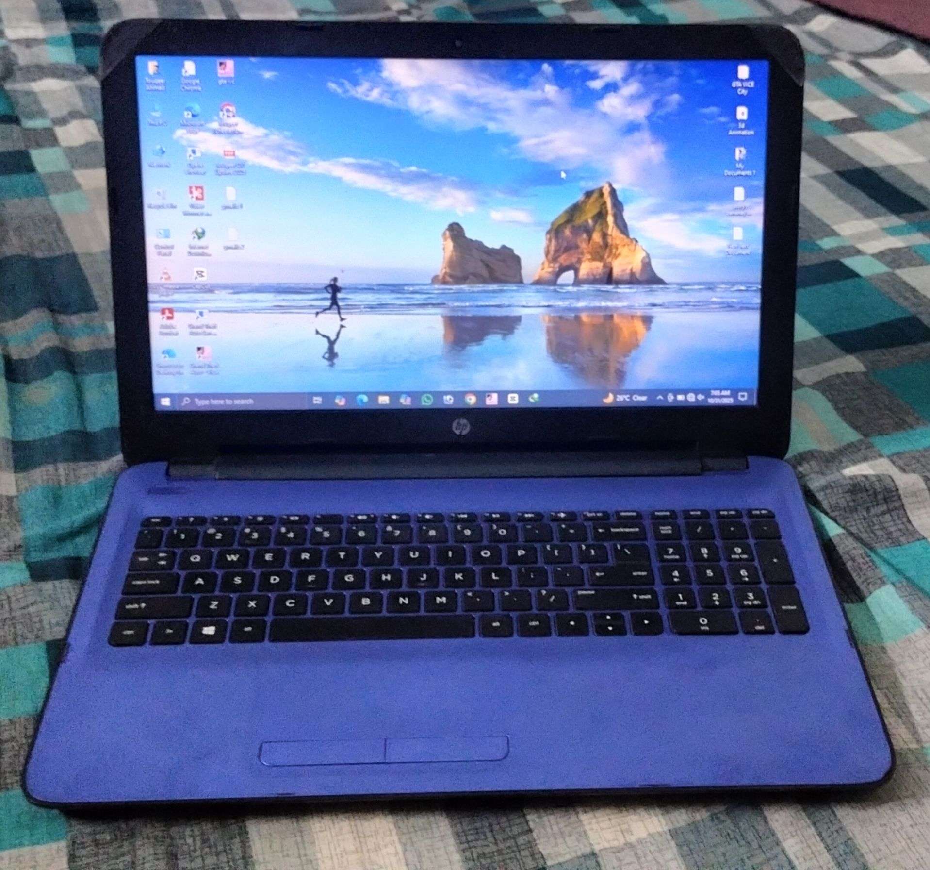 HP laptop i7 with 1 TB Hard